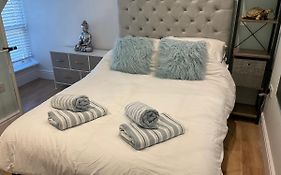 2 Bed Home From Home Apartment 41