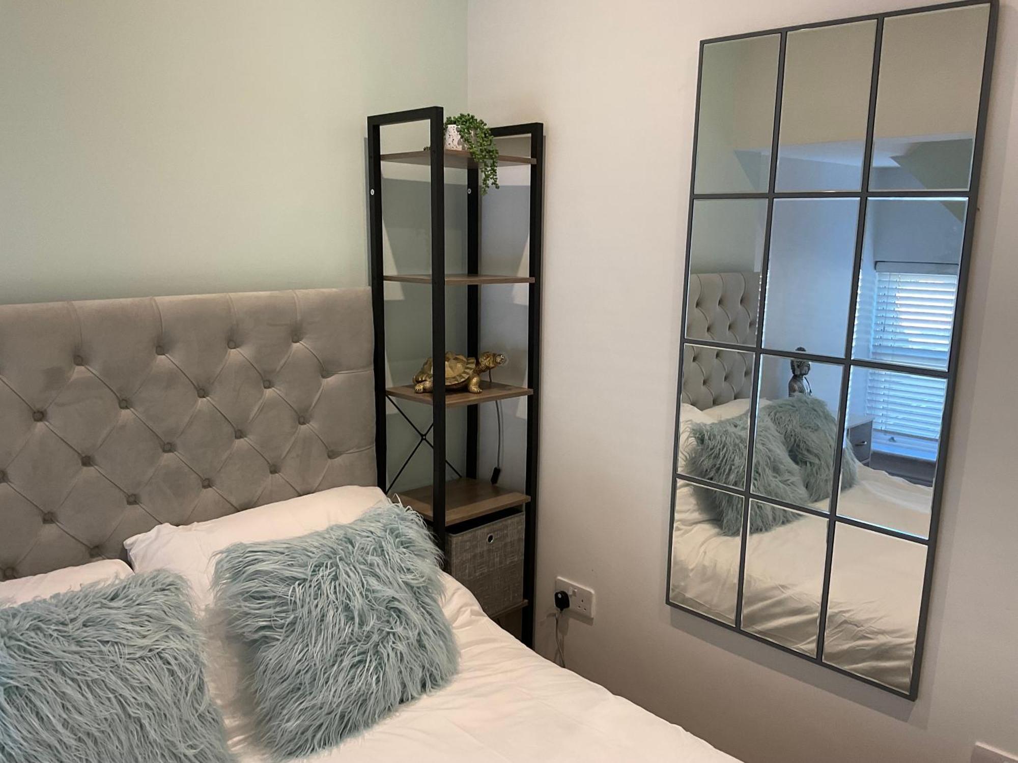 2 Bed Home From Home Apartment 41 London Exterior photo