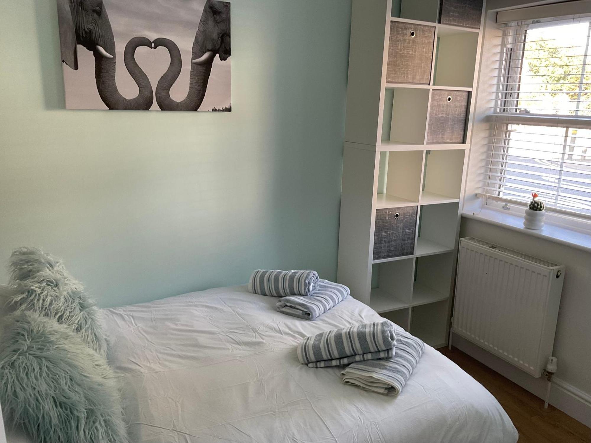 2 Bed Home From Home Apartment 41 London Exterior photo
